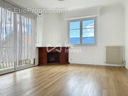 Appartement à LONS
