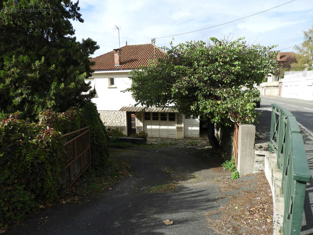 Maison à VILLEFRANCHE-DE-ROUERGUE