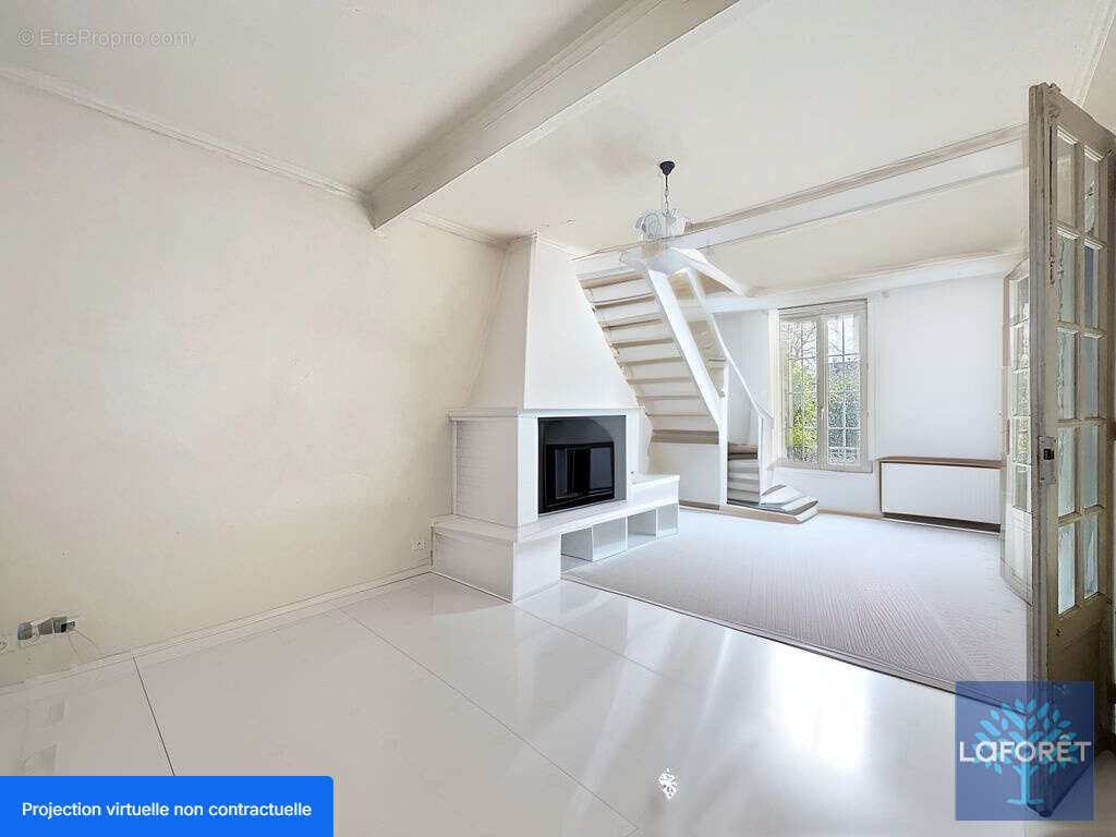 Maison à VIGNEUX-SUR-SEINE