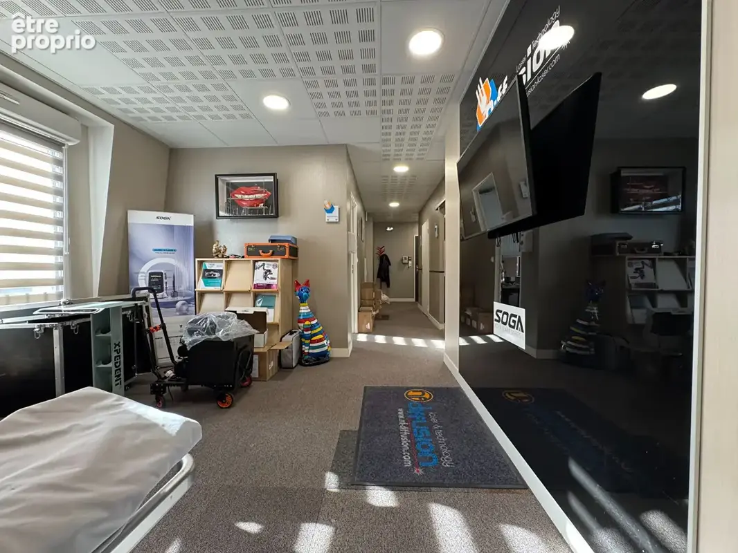 Bureaux 52 m2 - 5mn de Chantilly - photo 5