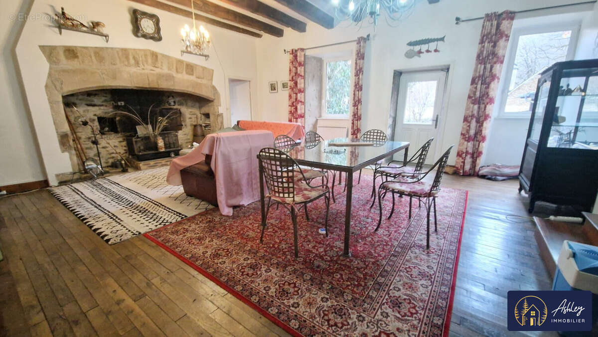 Maison à SOURSAC