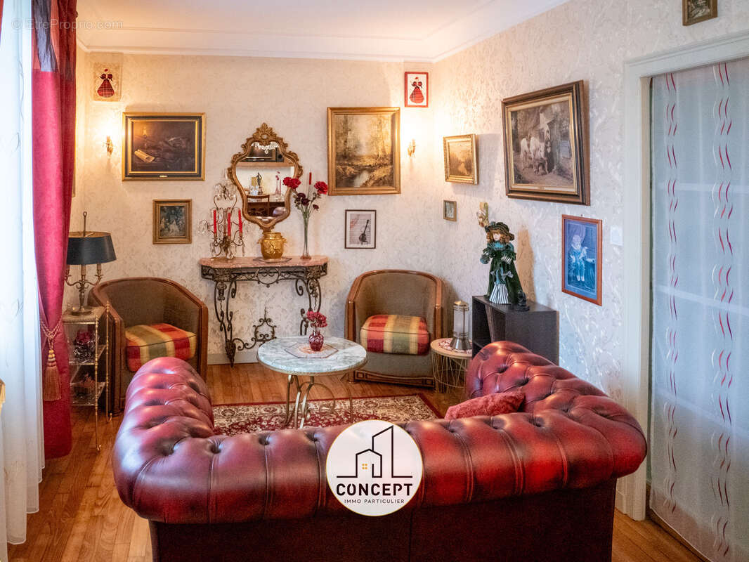 Maison à SAINT-MARTIN-DES-CHAMPS