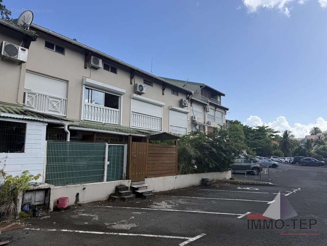 Appartement à LE GOSIER