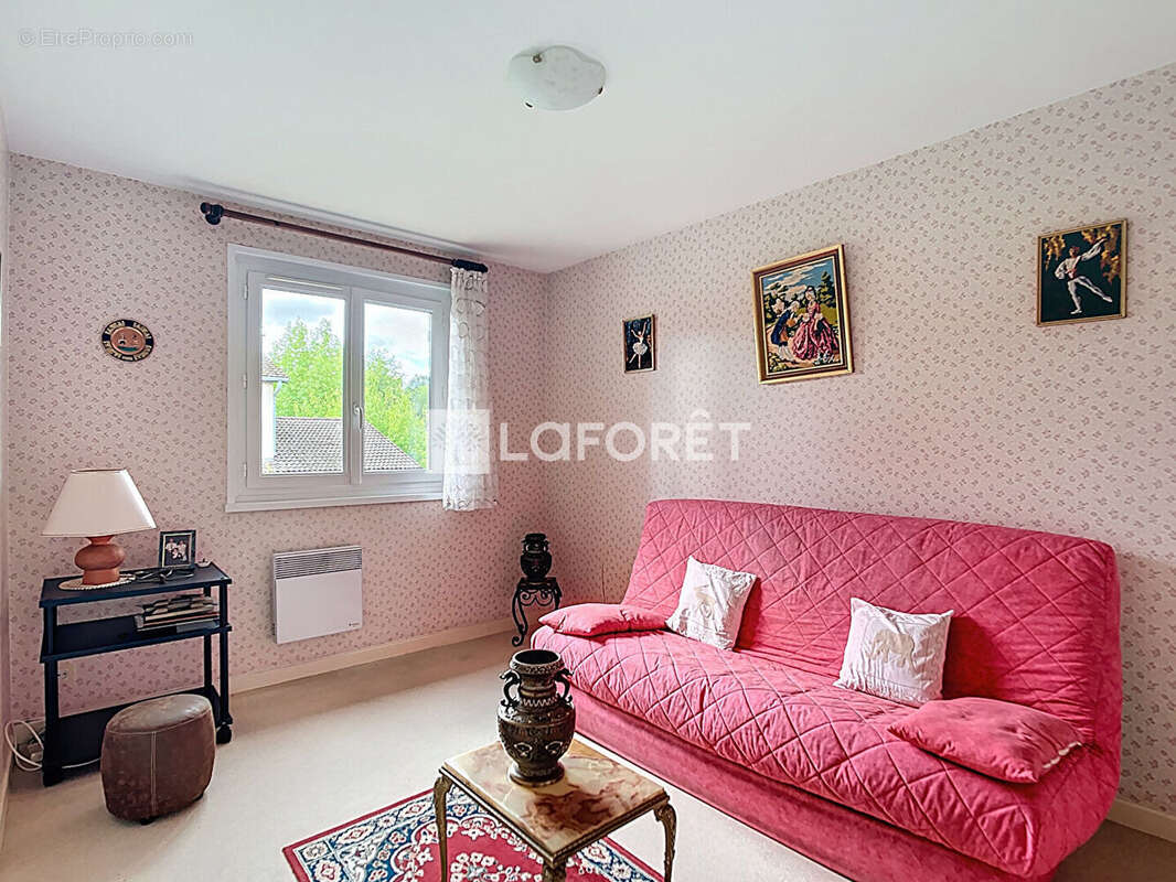 Maison à VILLARS-LES-DOMBES