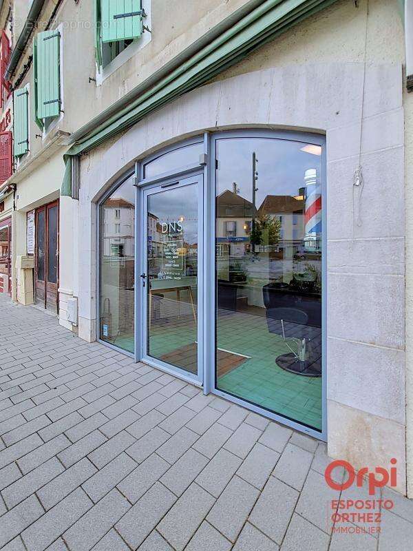 Bien Commercial À Vendre - photo 5