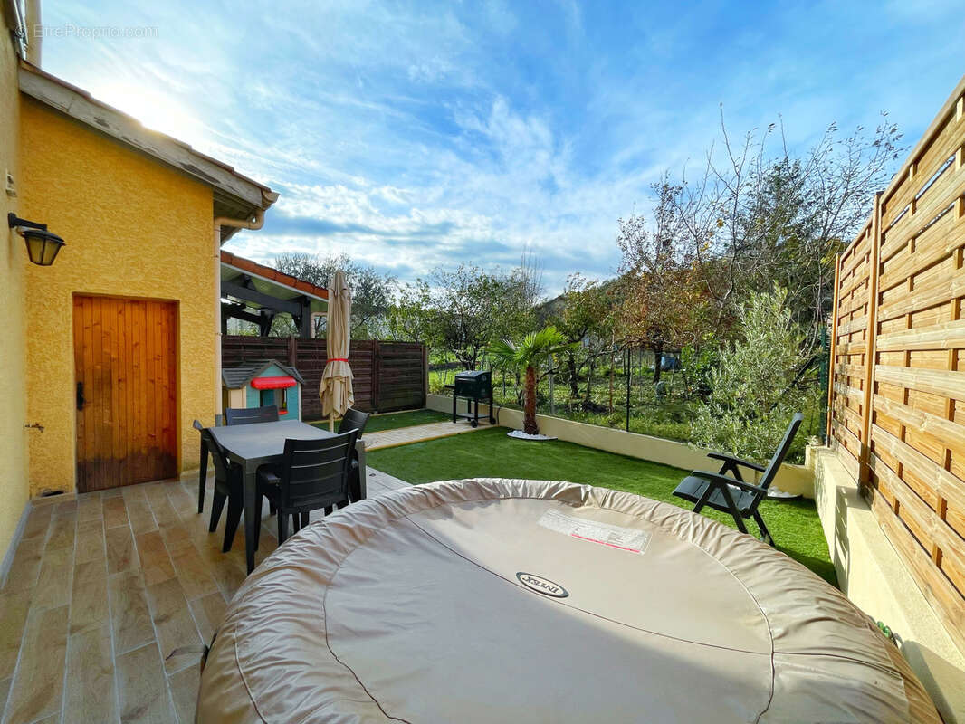 Maison à LOIRE-SUR-RHONE