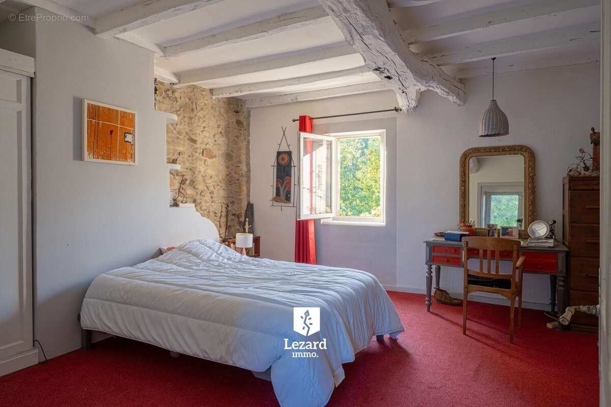 Maison à PAYRIN-AUGMONTEL