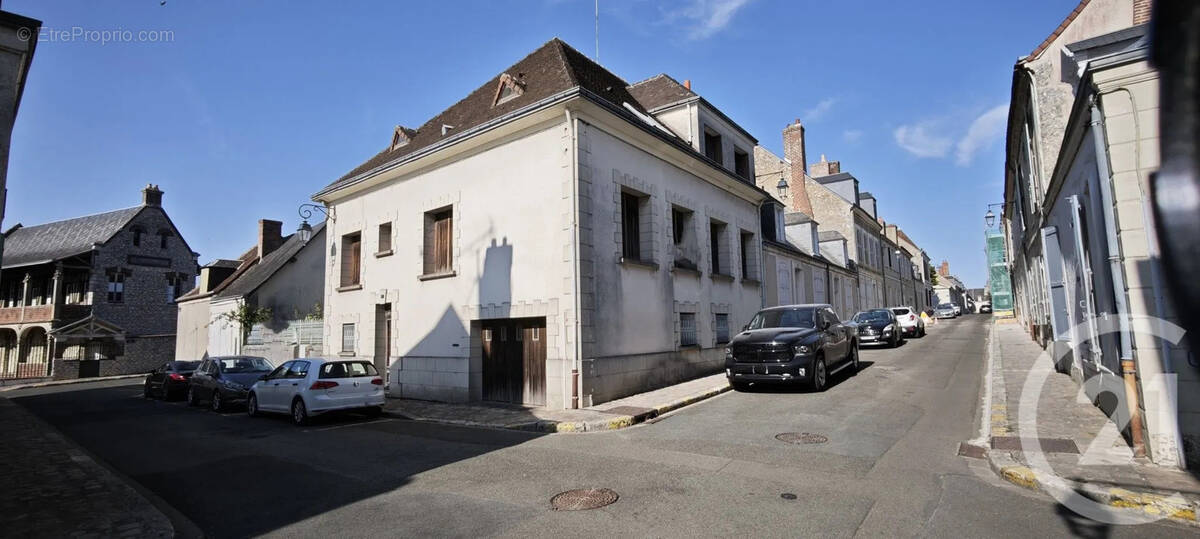 Maison à CHATEAUDUN