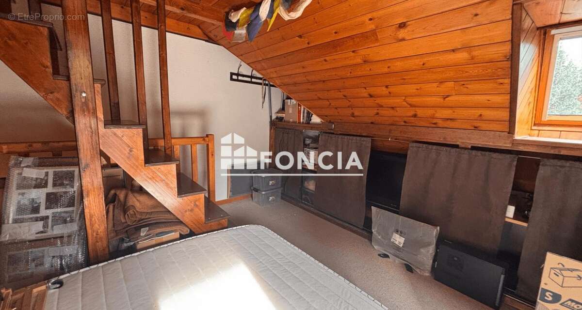 Appartement à LA SALLE-LES-ALPES