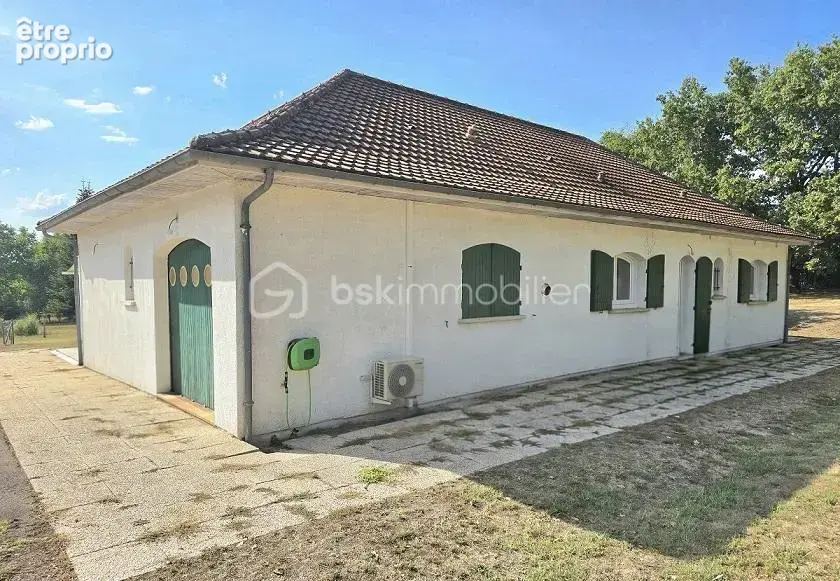 Maison 3 chambres (possibilite 4) de 138 m2 sur un terrain de plus de 9 000 m2 !!! - photo 4
