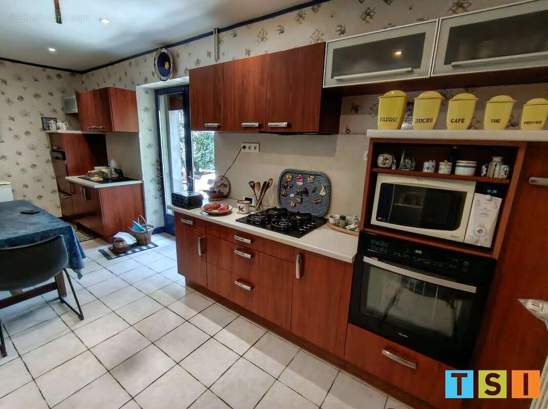 Prox SAINT GAUDENS: belle maison ancienne de caractère sur un terrain de 2661 m². - photo 8