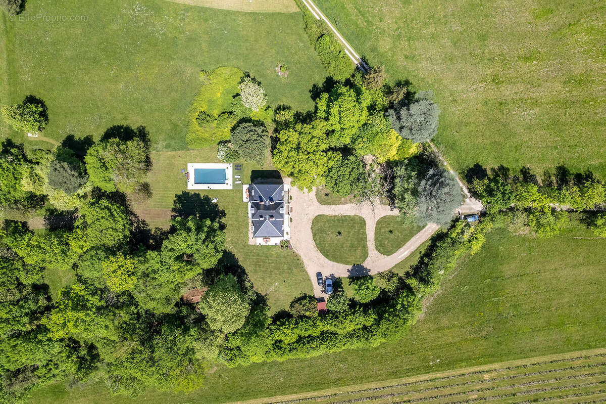 DJI0402 - Maison à ROUFFIGNAC-DE-SIGOULES