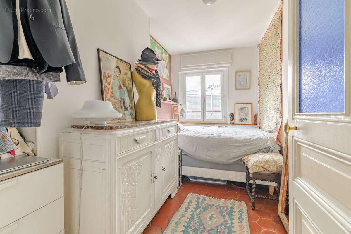 Appartement à PARIS-10E