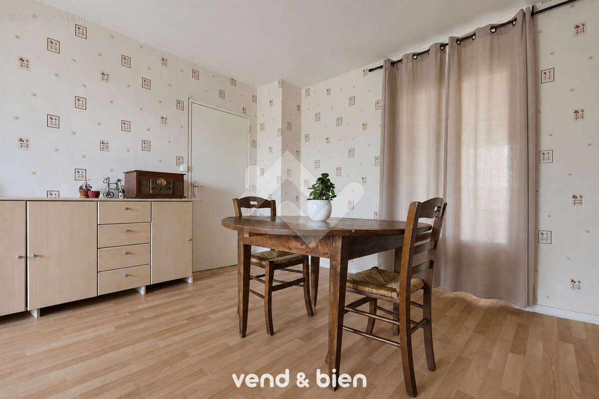 Appartement T4 de 75 m2 avec loggia et cave - photo 5