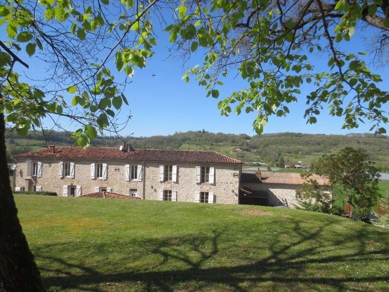 Maison à CLERMONT-DESSOUS