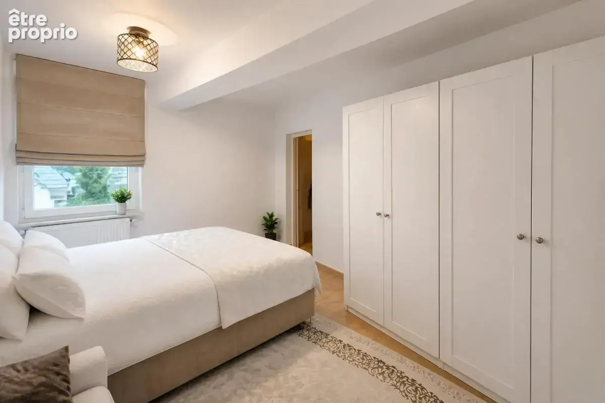 Maison de 4 pièces de 275 m² à Bourges - photo 5