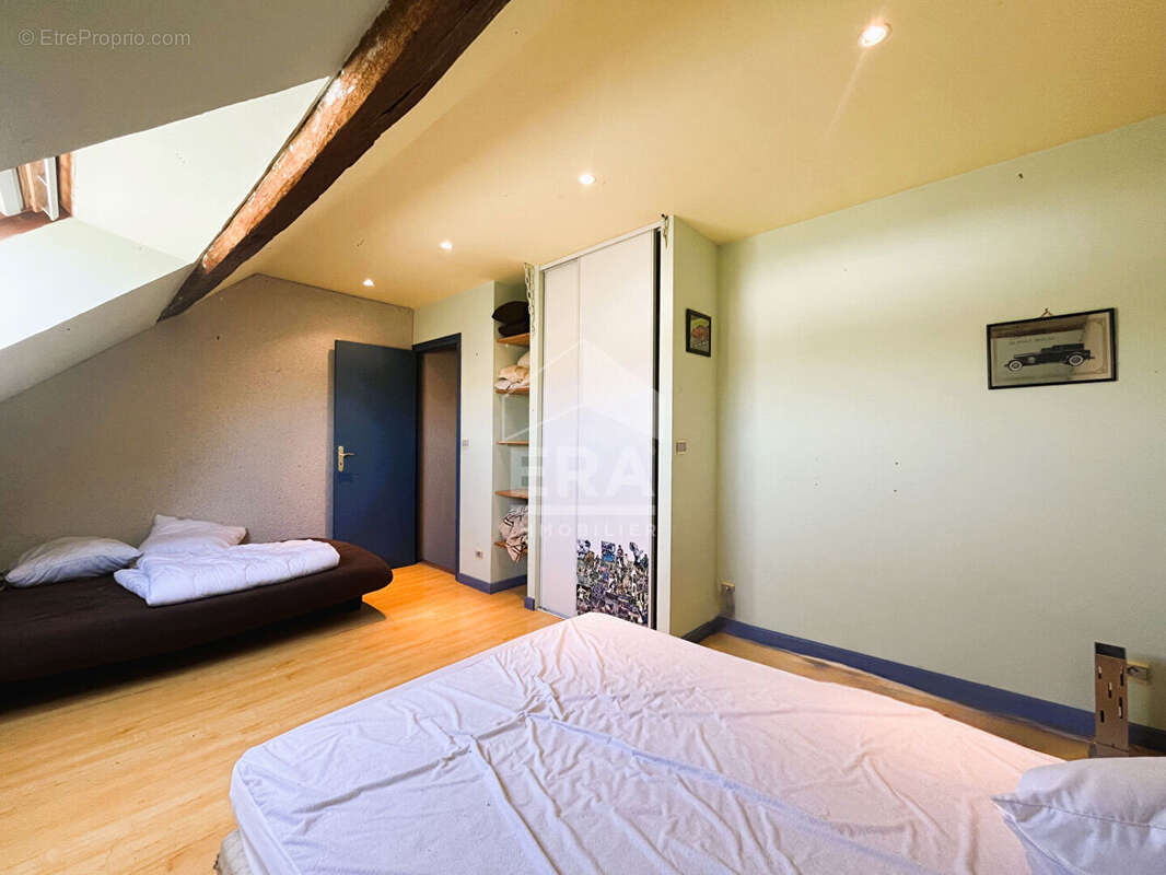 Maison à VILLEBAROU