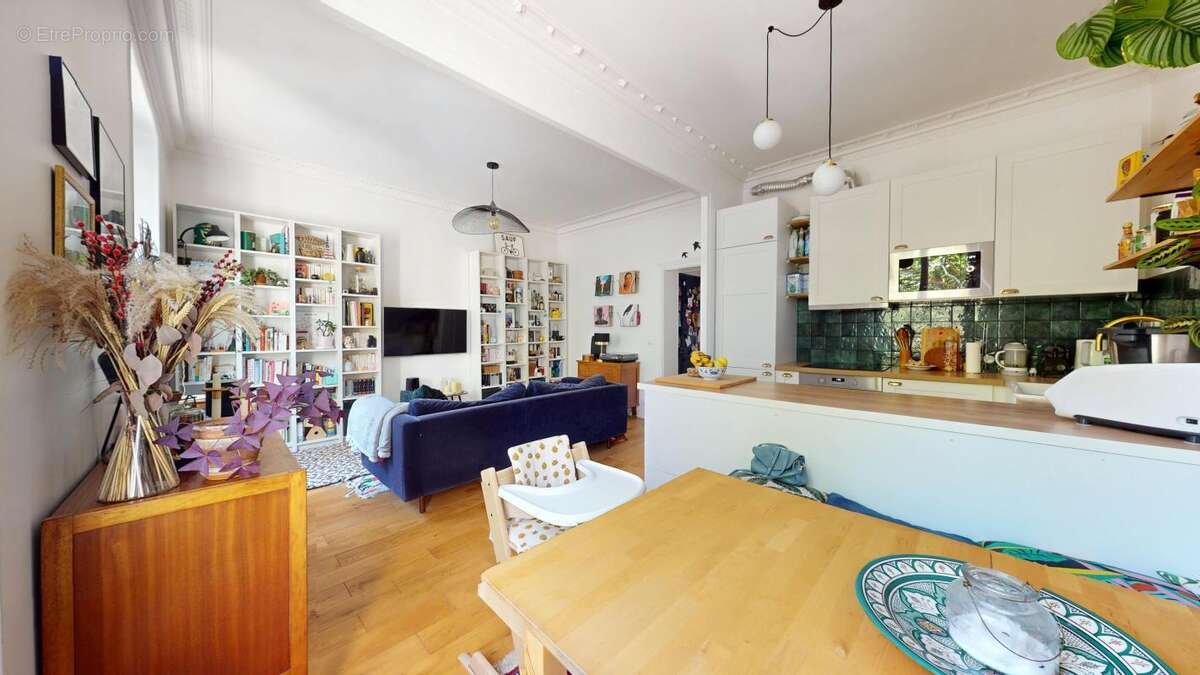 Appartement à PARIS-11E