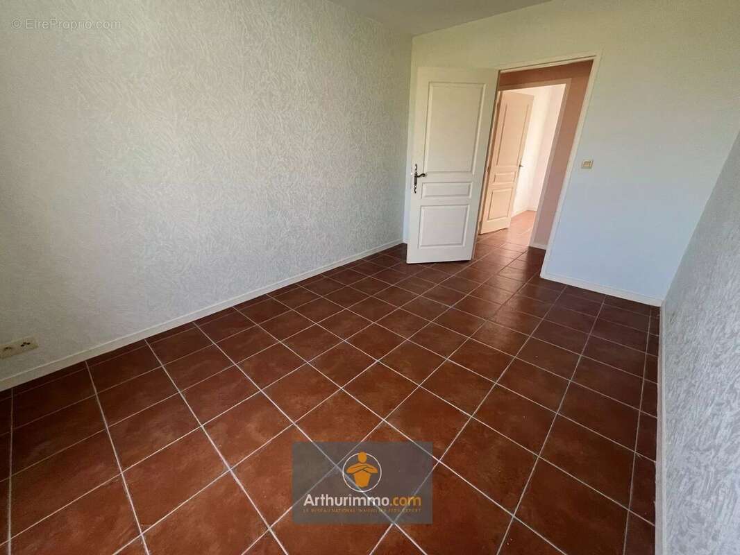 Appartement à COURCON