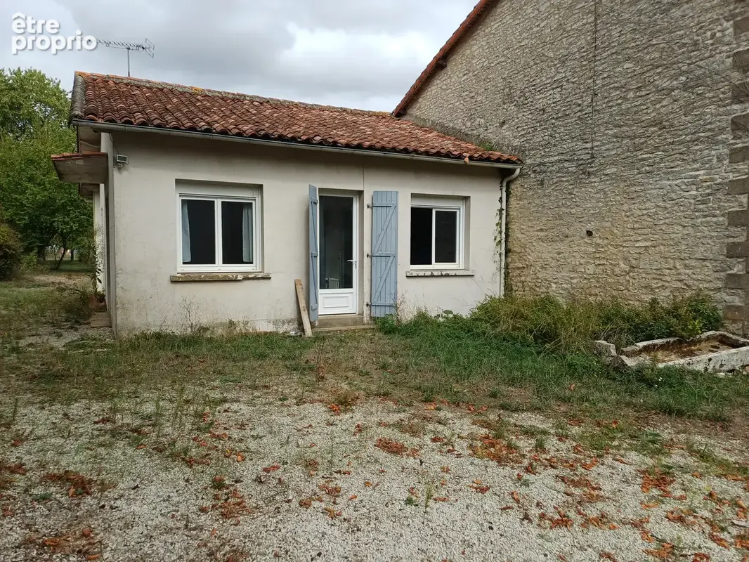 Maison avec grand terrain, verger et dépendances - photo 16
