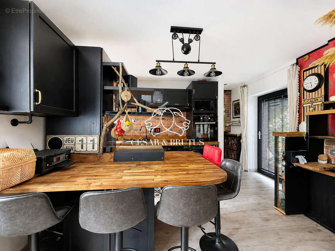Appartement à PONT-EVEQUE