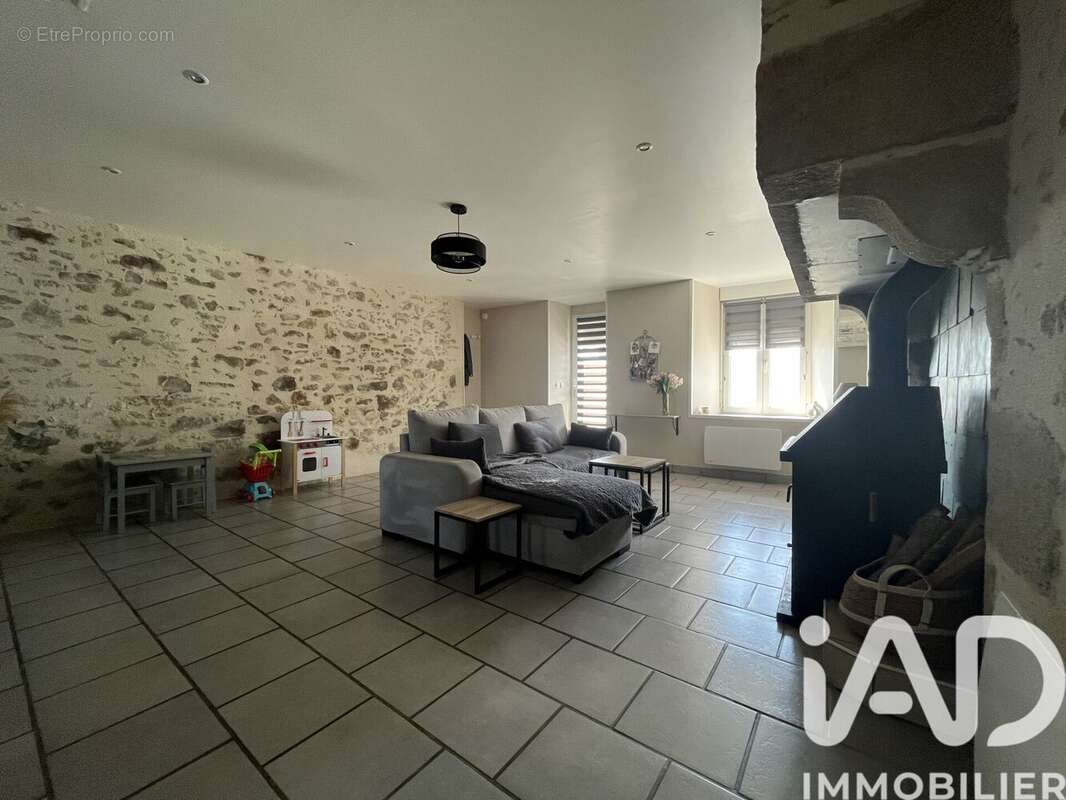 Photo 5 - Maison à MENOMBLET