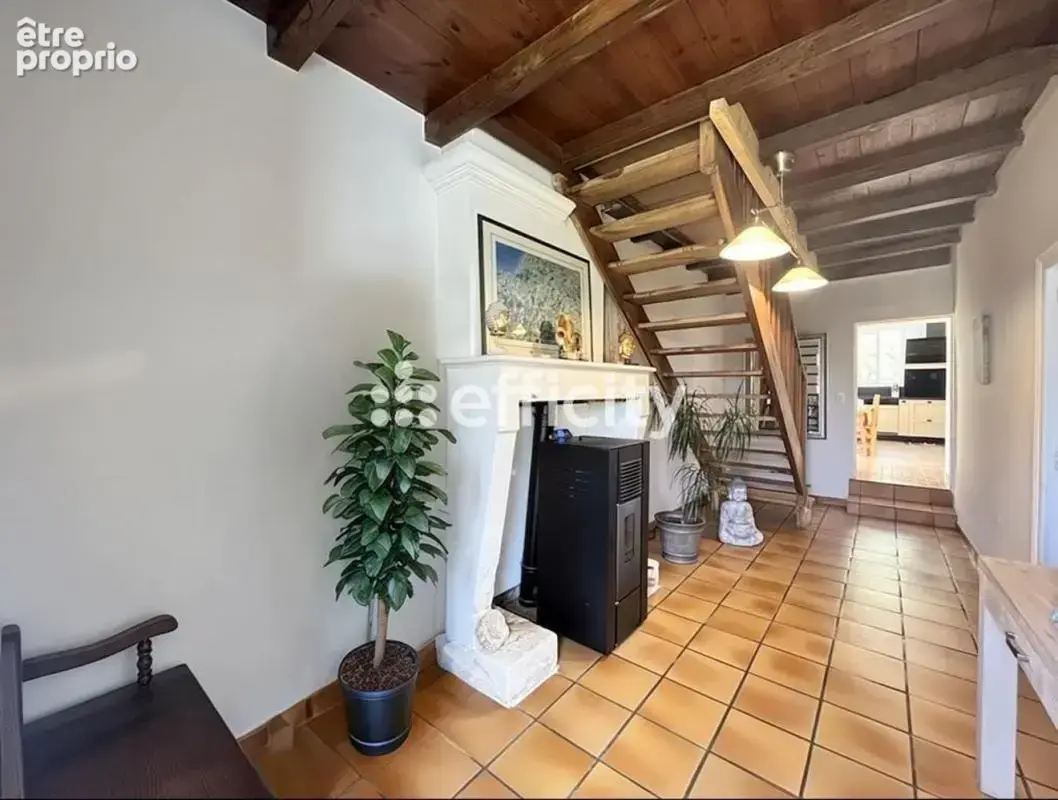 Maison 3 pièces 124 m² à vendre à Mortagne-Sur-Gironde (17120) - photo 3
