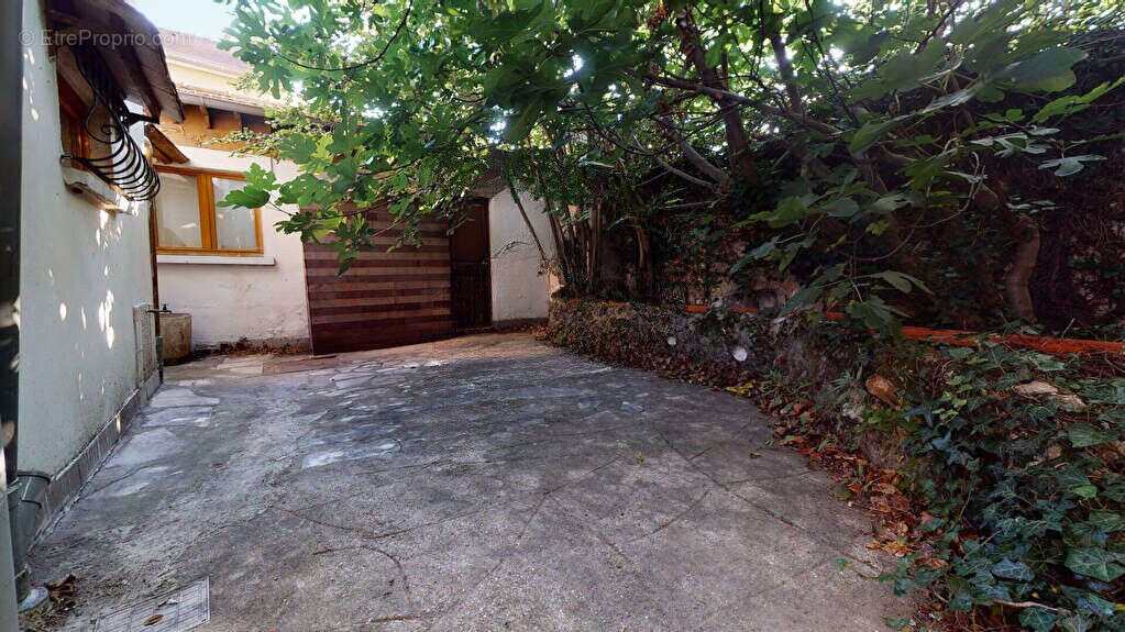 Maison à VILLEMOMBLE