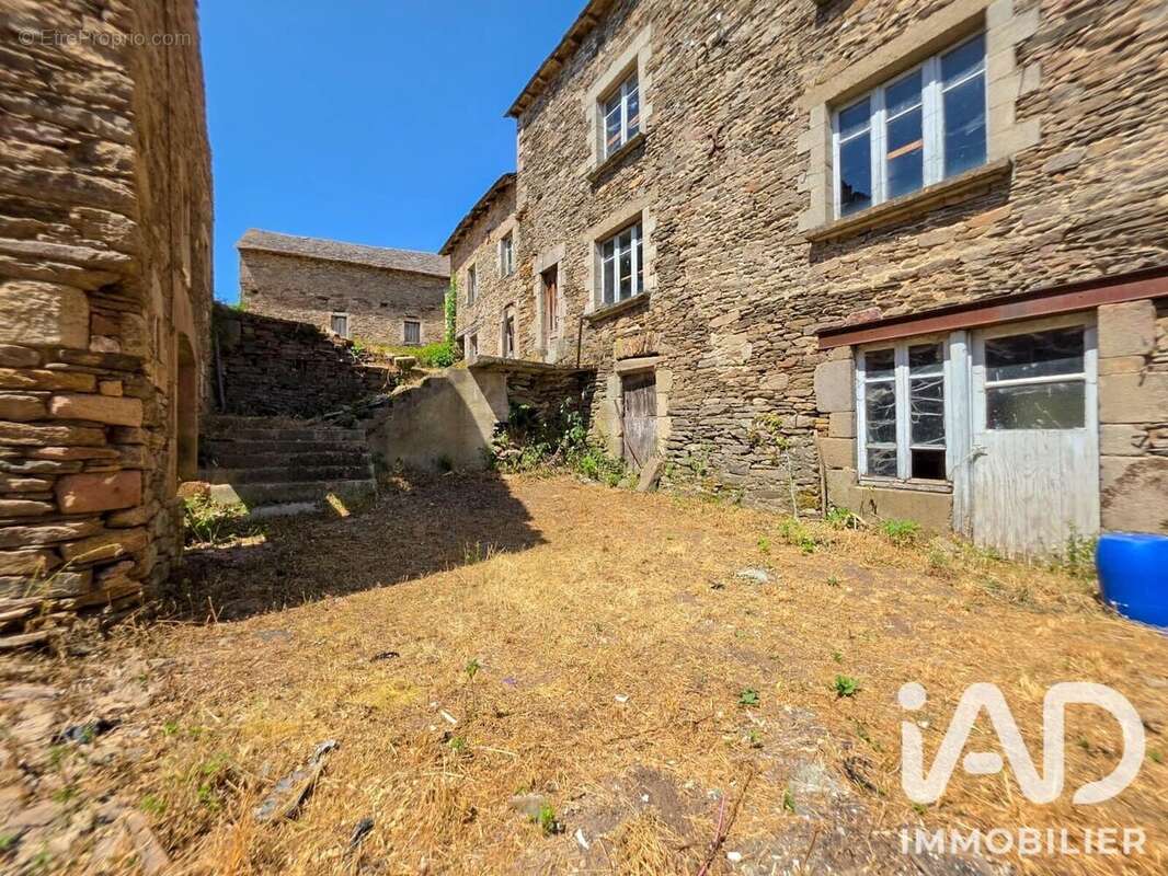 Maison 480 m² à Curan  - photo 7