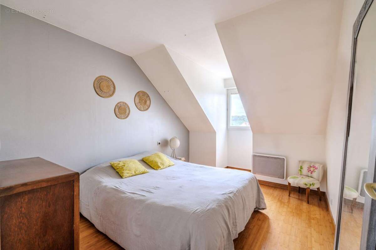 Appartement à SAINT-NOM-LA-BRETECHE