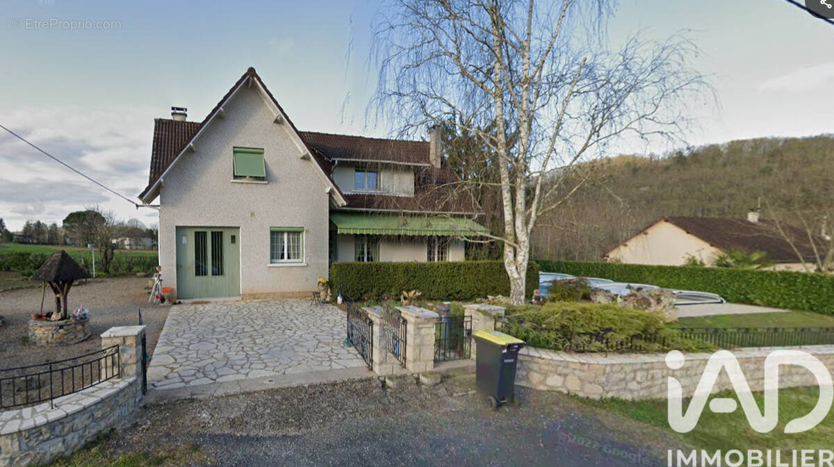 Photo 1 - Maison à BRIGNAC-LA-PLAINE