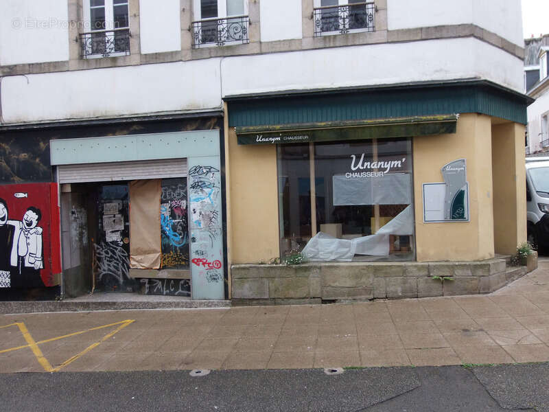 Emplacement N°1 locaux commerciaux et logement - photo 2