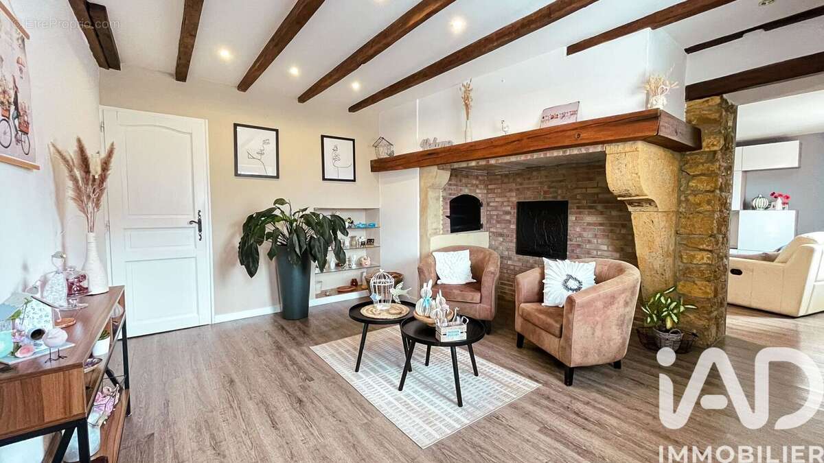 Photo 9 - Maison à COSNES-ET-ROMAIN