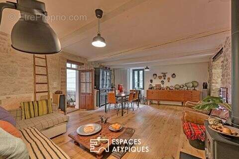 Maison 310 m² à Uzes  - photo 3