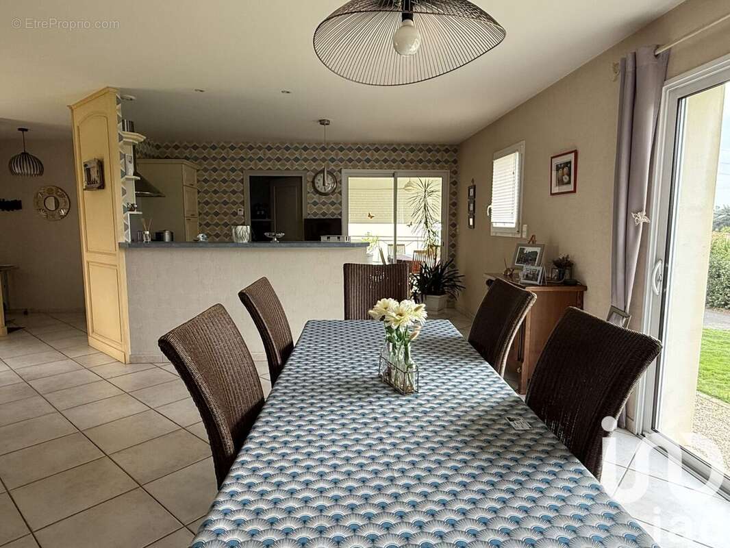 Photo 8 - Maison à LA TARDIERE