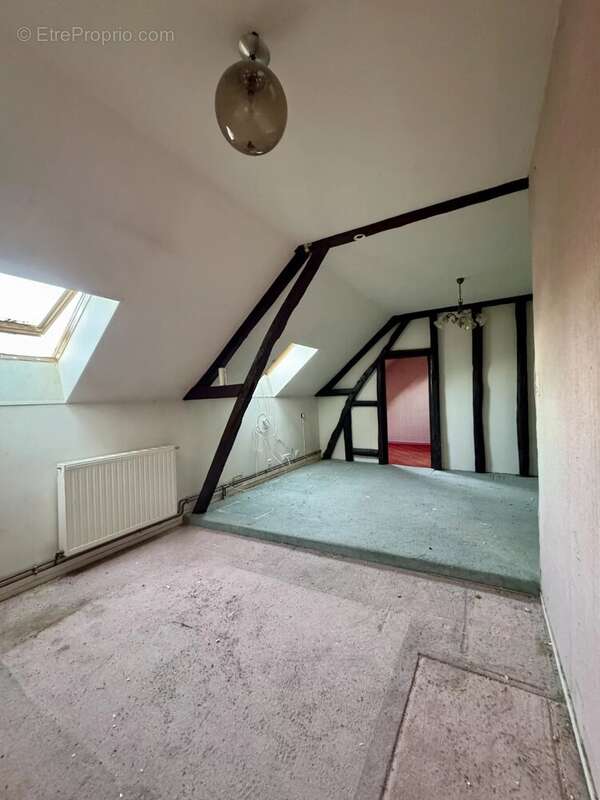 Appartement à NEUILLY-LE-BISSON