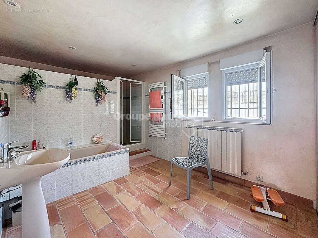 Maison à CHEVAL-BLANC