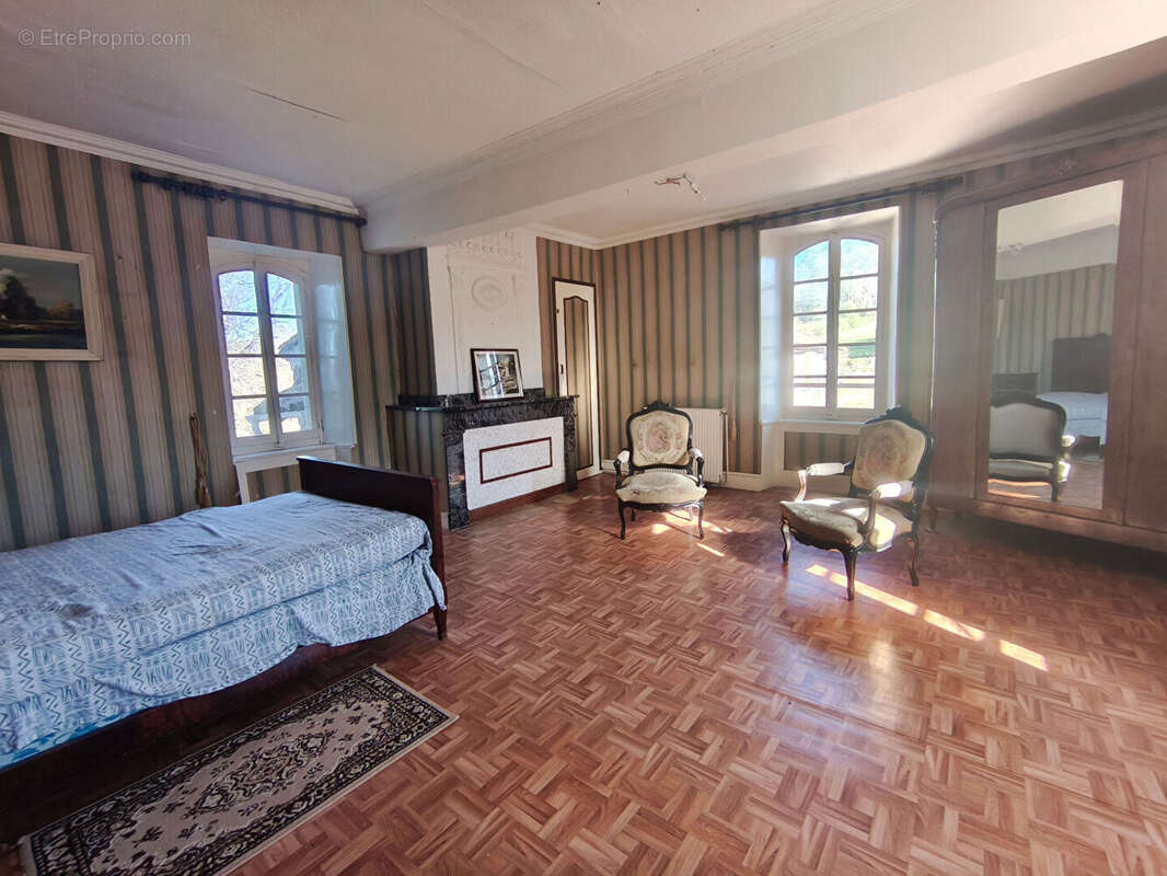 Maison à SAINT-GIRONS