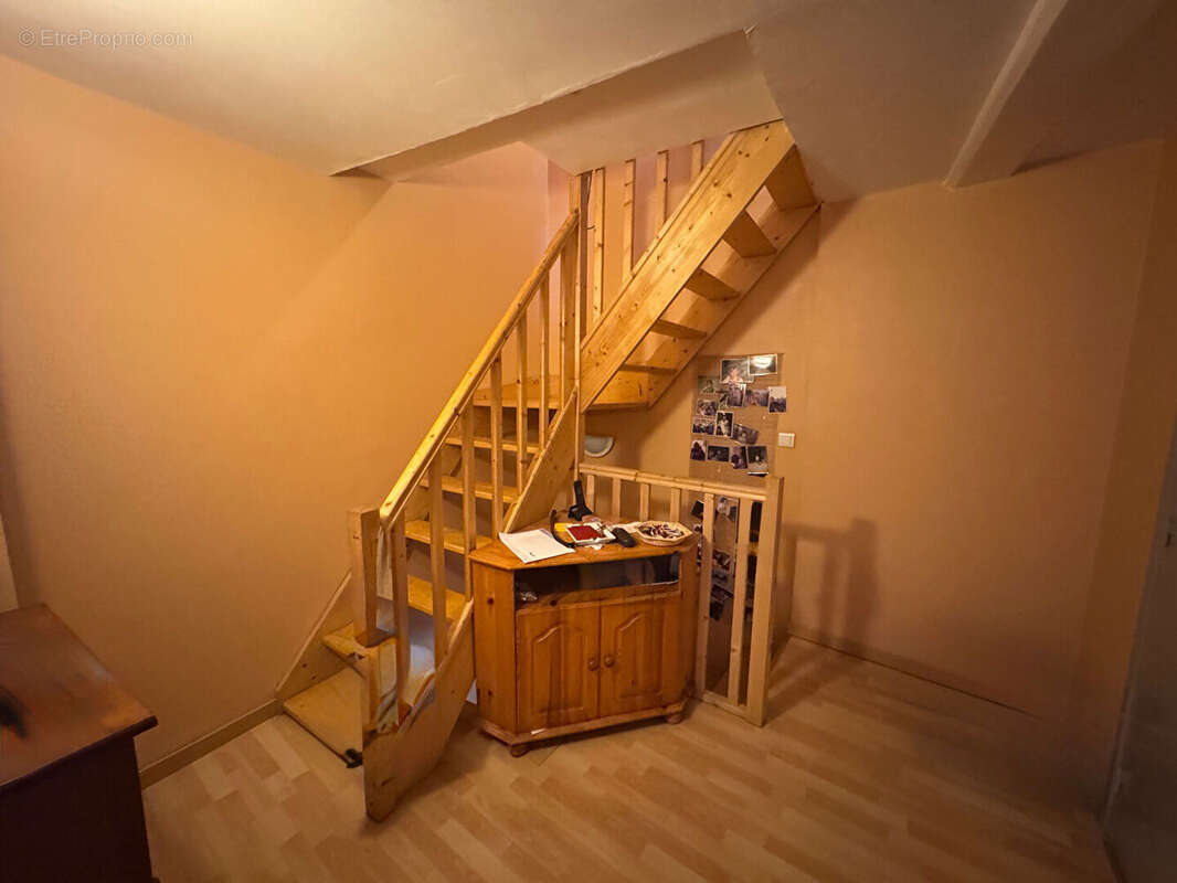 Maison à LES MARTRES-DE-VEYRE