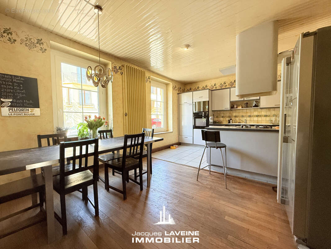 Maison à ARS-SUR-MOSELLE