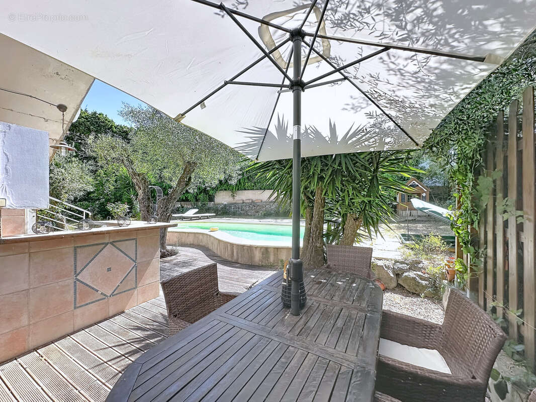 Haut de villa avec jardin privatif et piscine   Vence, quartier de l'Ara - photo 2