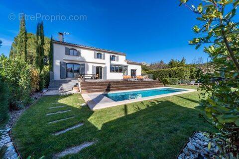 Maison à MAUSSANE-LES-ALPILLES