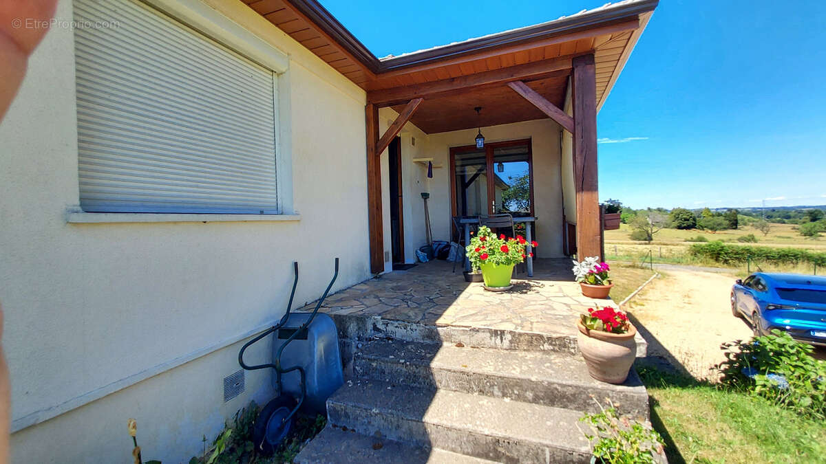 Maison à SAINT-YBARD