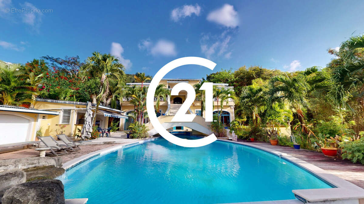 Maison à LES TROIS-ILETS