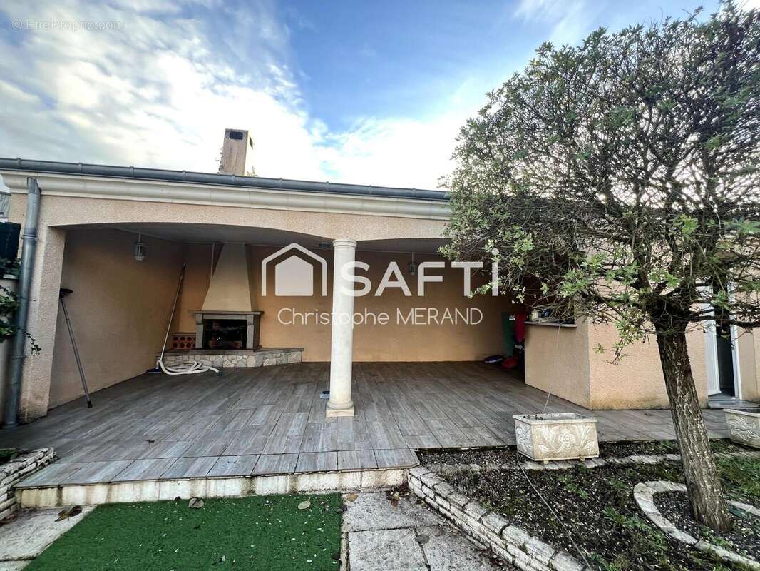 Photo 5 - Maison à DANGE-SAINT-ROMAIN