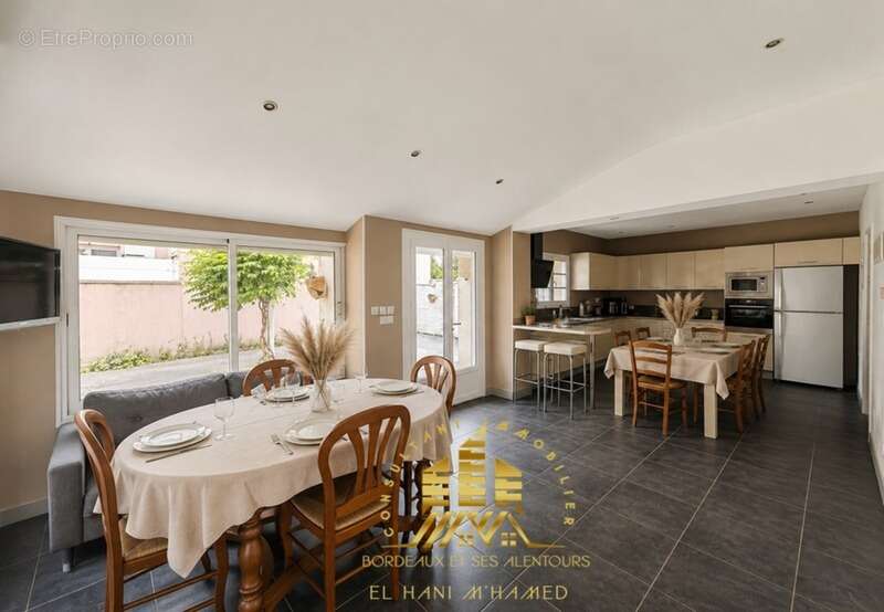 À SEULEMENT 10 MINUTES DE BORDEAUX ! Magnifique maison de plain-pied de 160 m² avec 4 chambres à Artigues - photo 2