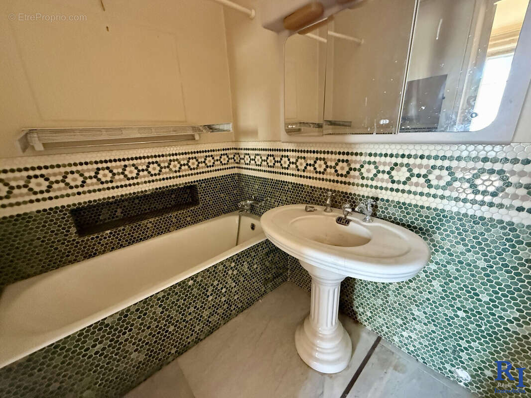 Salle de bain - Appartement à GRENOBLE