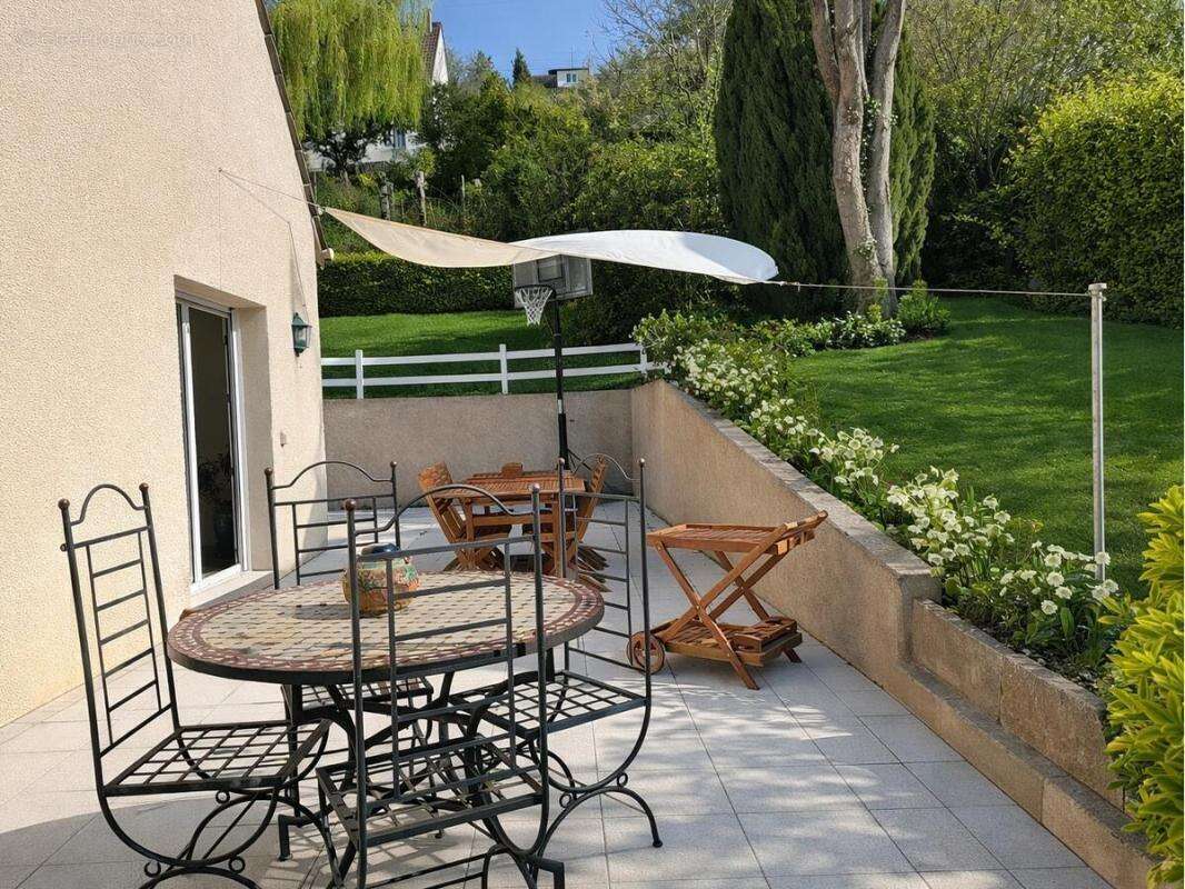 Maison à TRIEL-SUR-SEINE