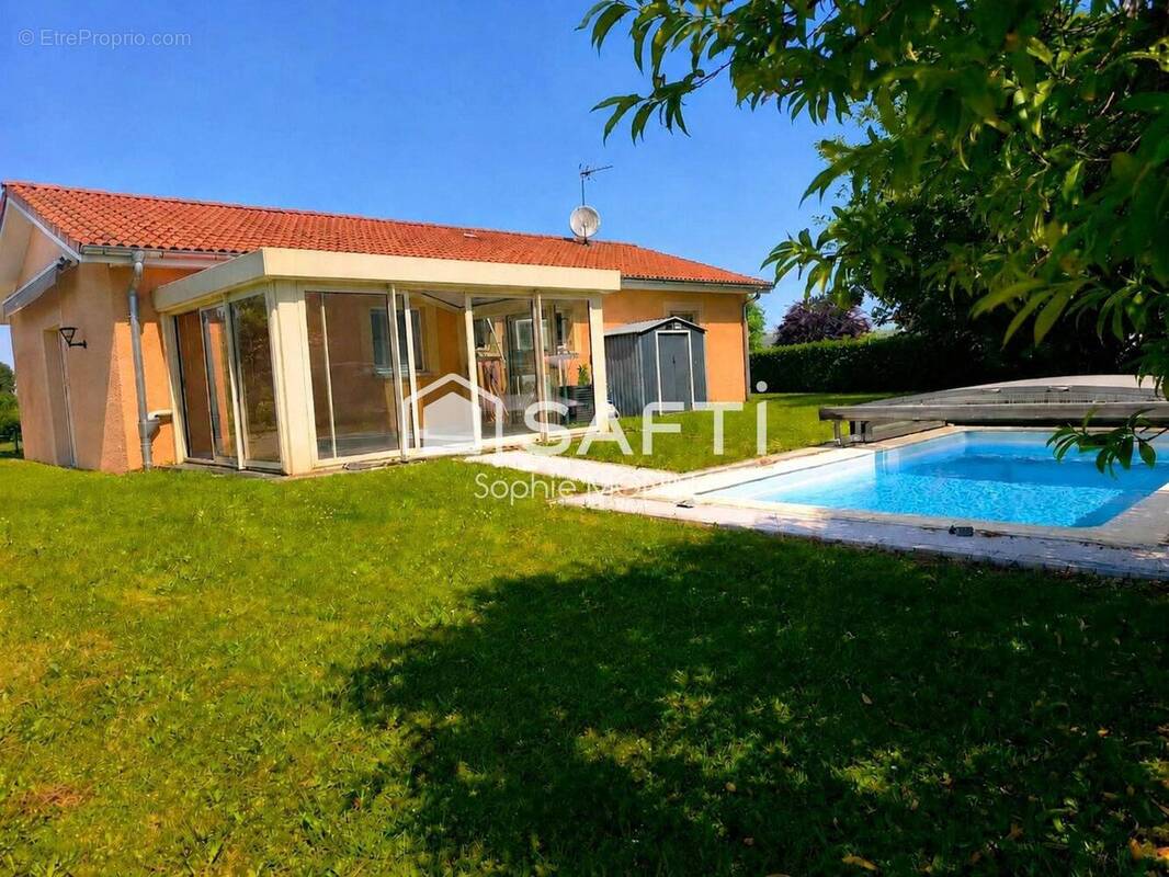 Photo 1 - Maison à SAINT-BENIGNE