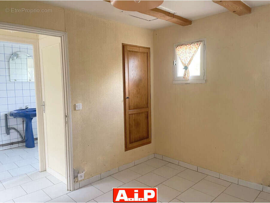 Maison à SAINT-MAURICE-LE-GIRARD